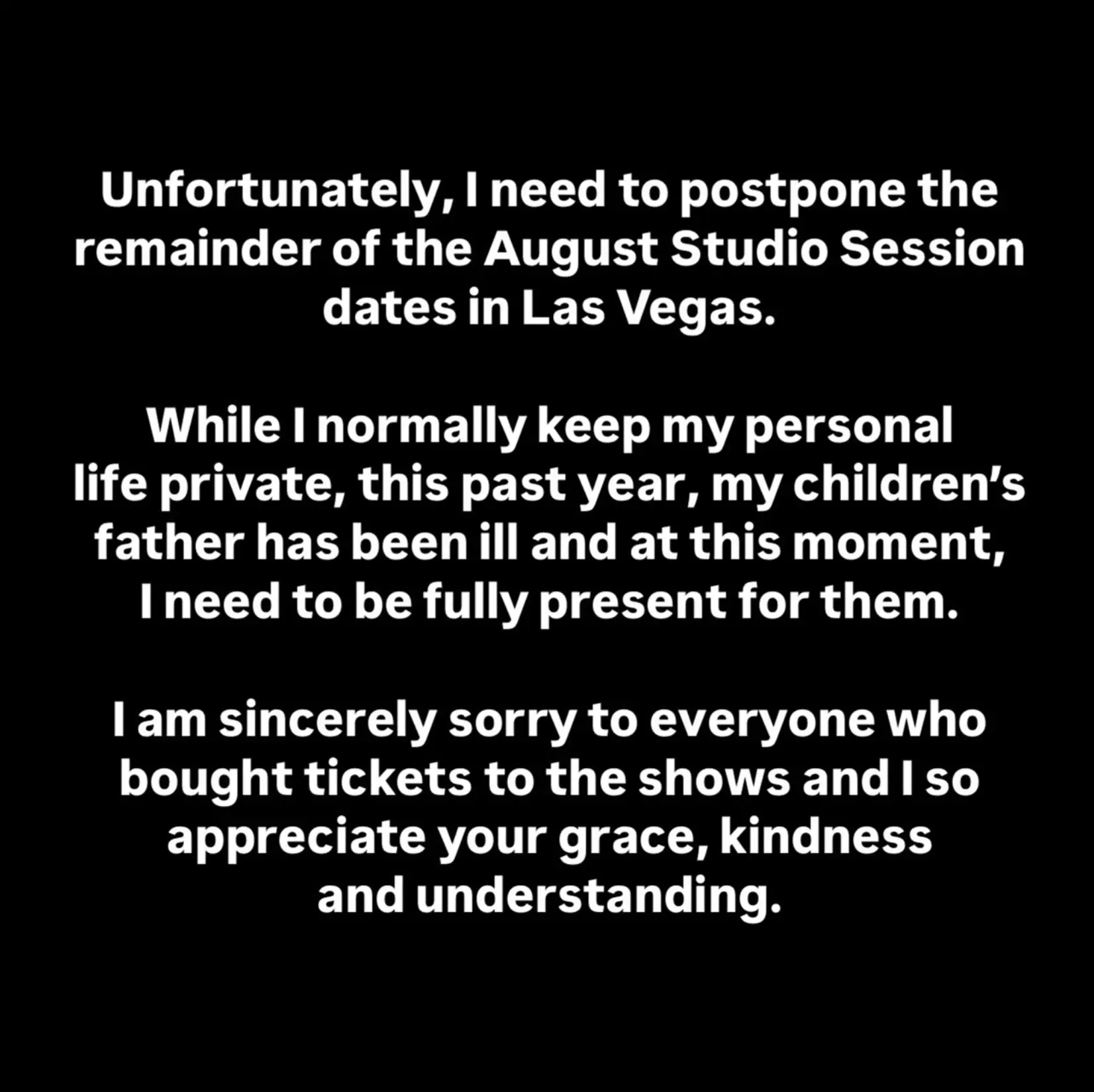 The singer shared a statement online a day prior to Blackstone's death (Instagram/@kellyclarkson)