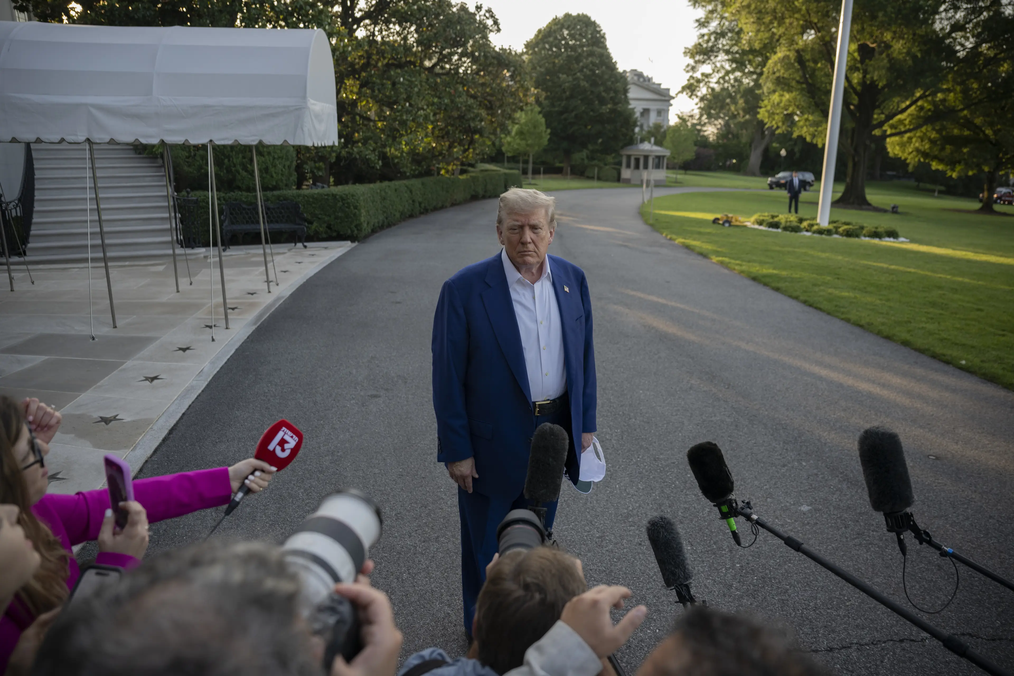 Donald Trump spoke to press outside the White House (Celal Gunes/Anadolu via Getty Images)