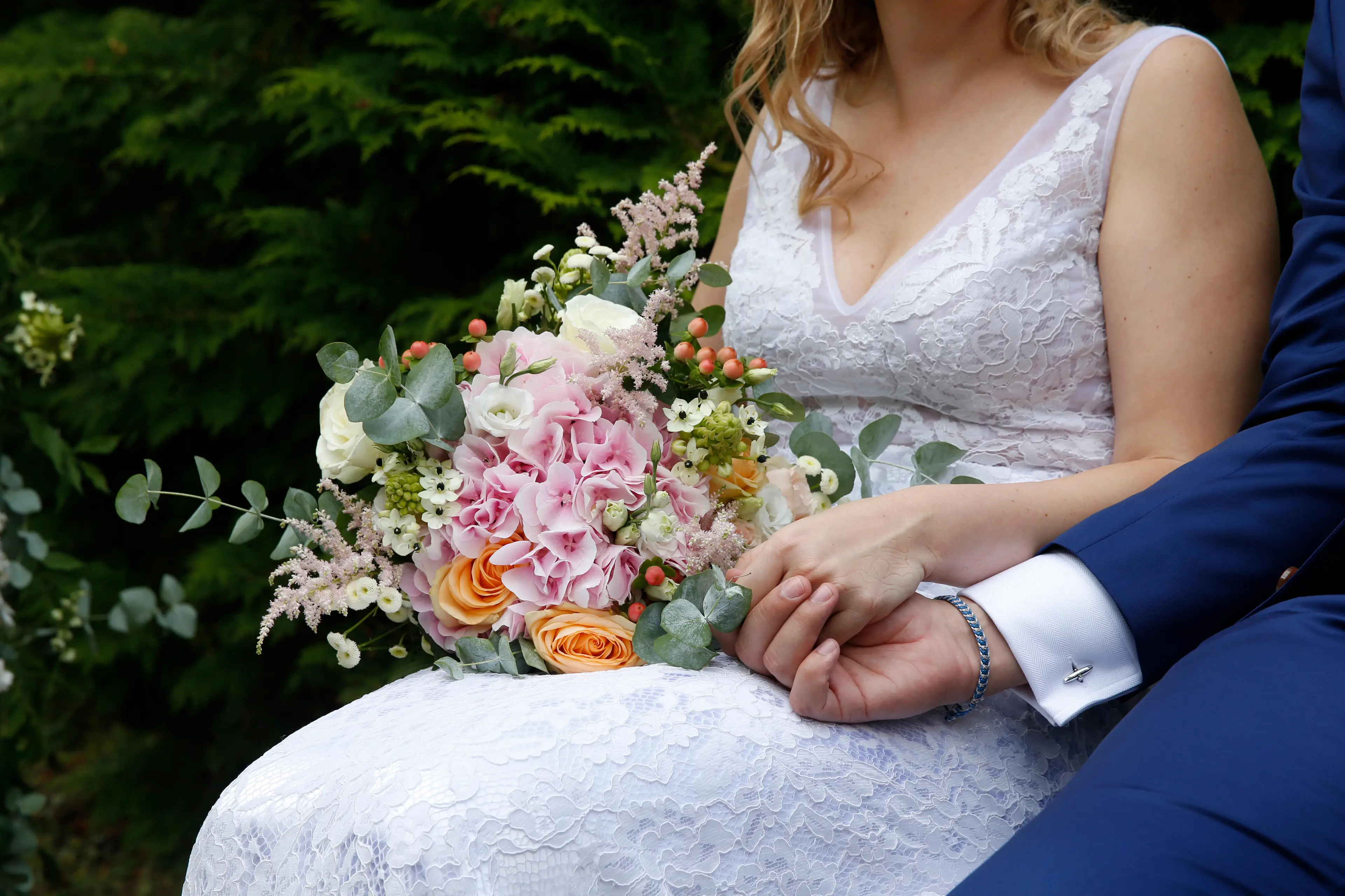 Some did defend the newly couple for asking guests to pay for their own meal.