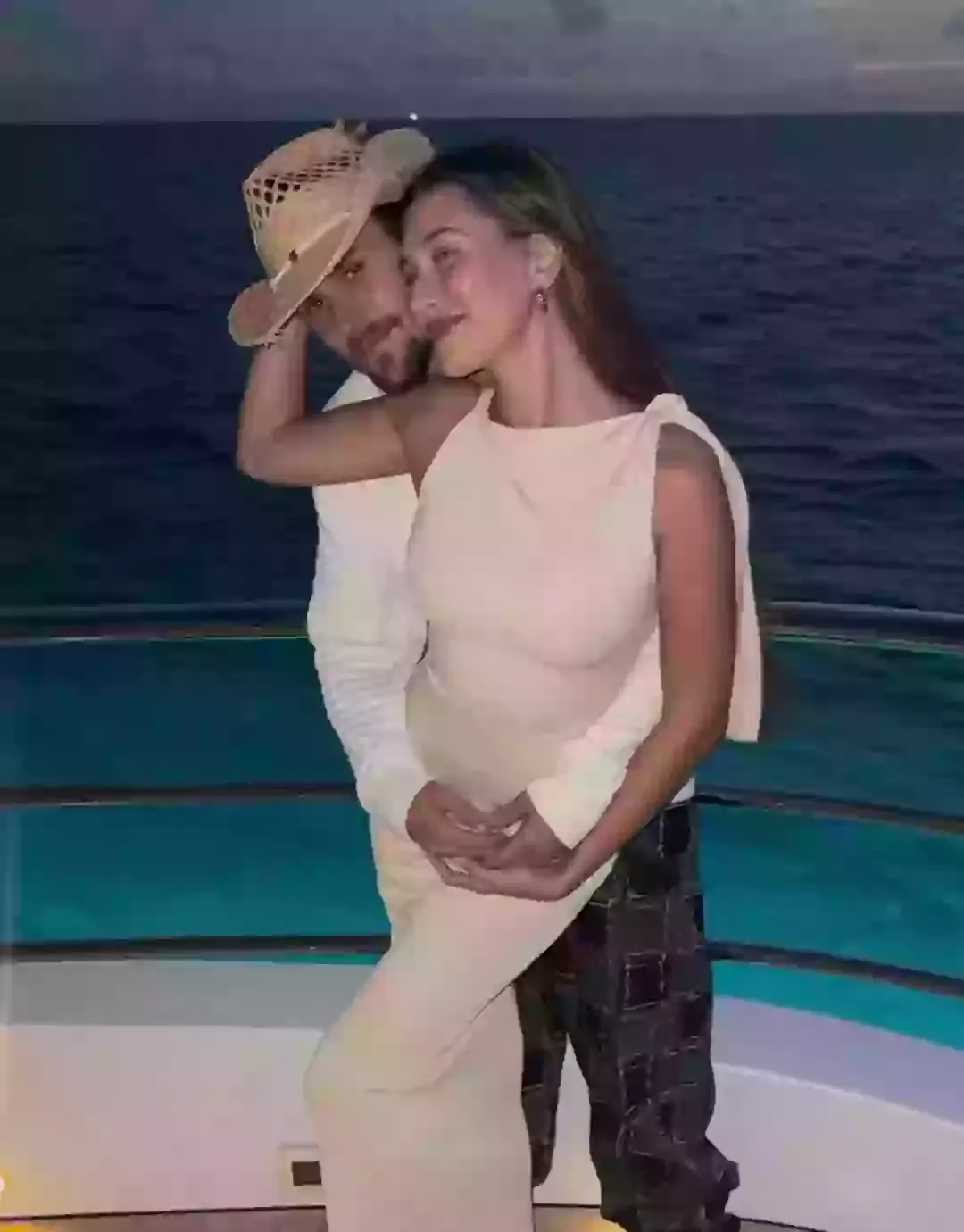 Rumours regarding the pair's relationship have previously popped up online (Instagram/@haileybieber)