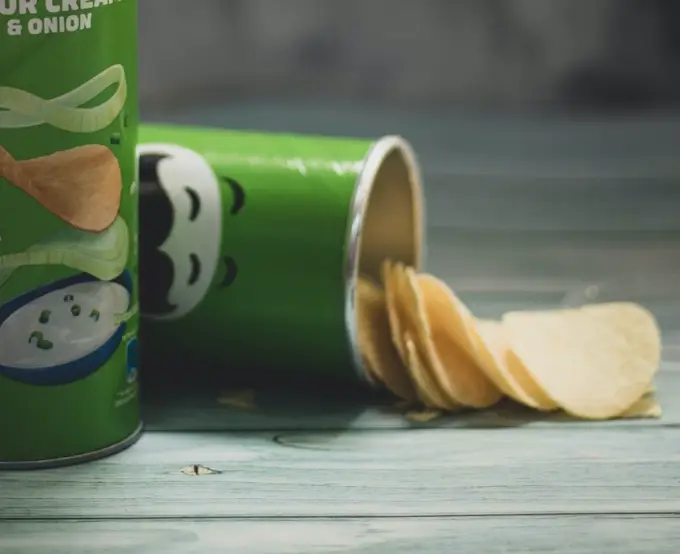 Megan argued Pringles aren't unhealthy.