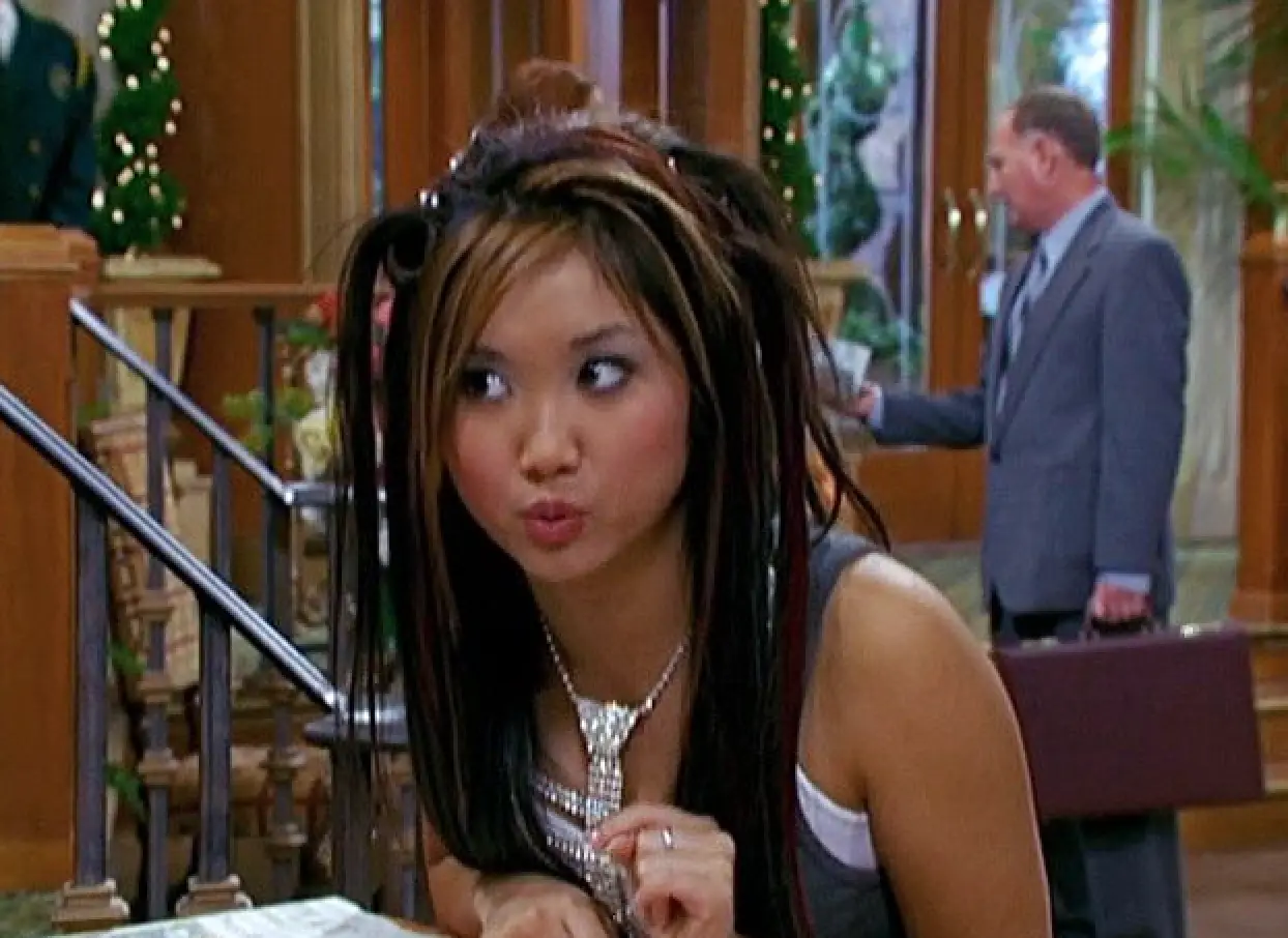 The actress was none other than The Suite Life of Zack & Cody's London Tipton AKA Brenda Song! (Disney)