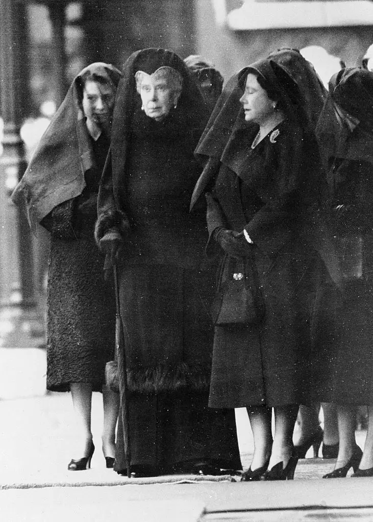 Queen Elizabeth II had to wait for the outfit to be brought to her following the death of her father, King George VI (Bettmann / Contributor)