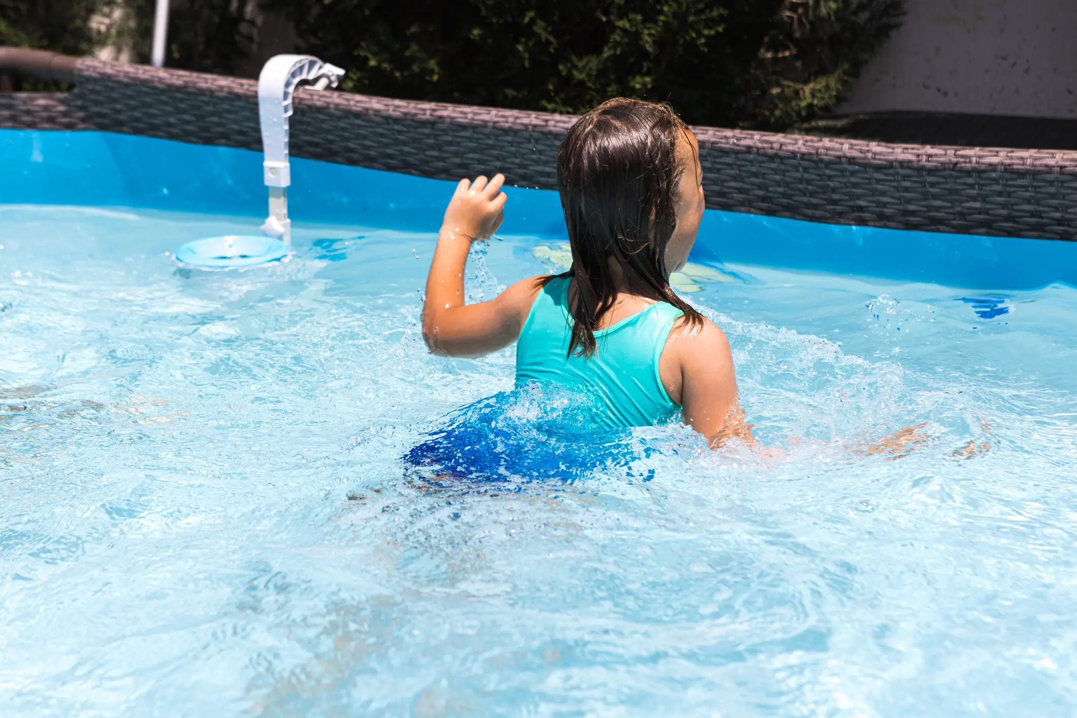 Parents are recommended to think carefully about their child's swimwear. (David Benito / Getty Images)