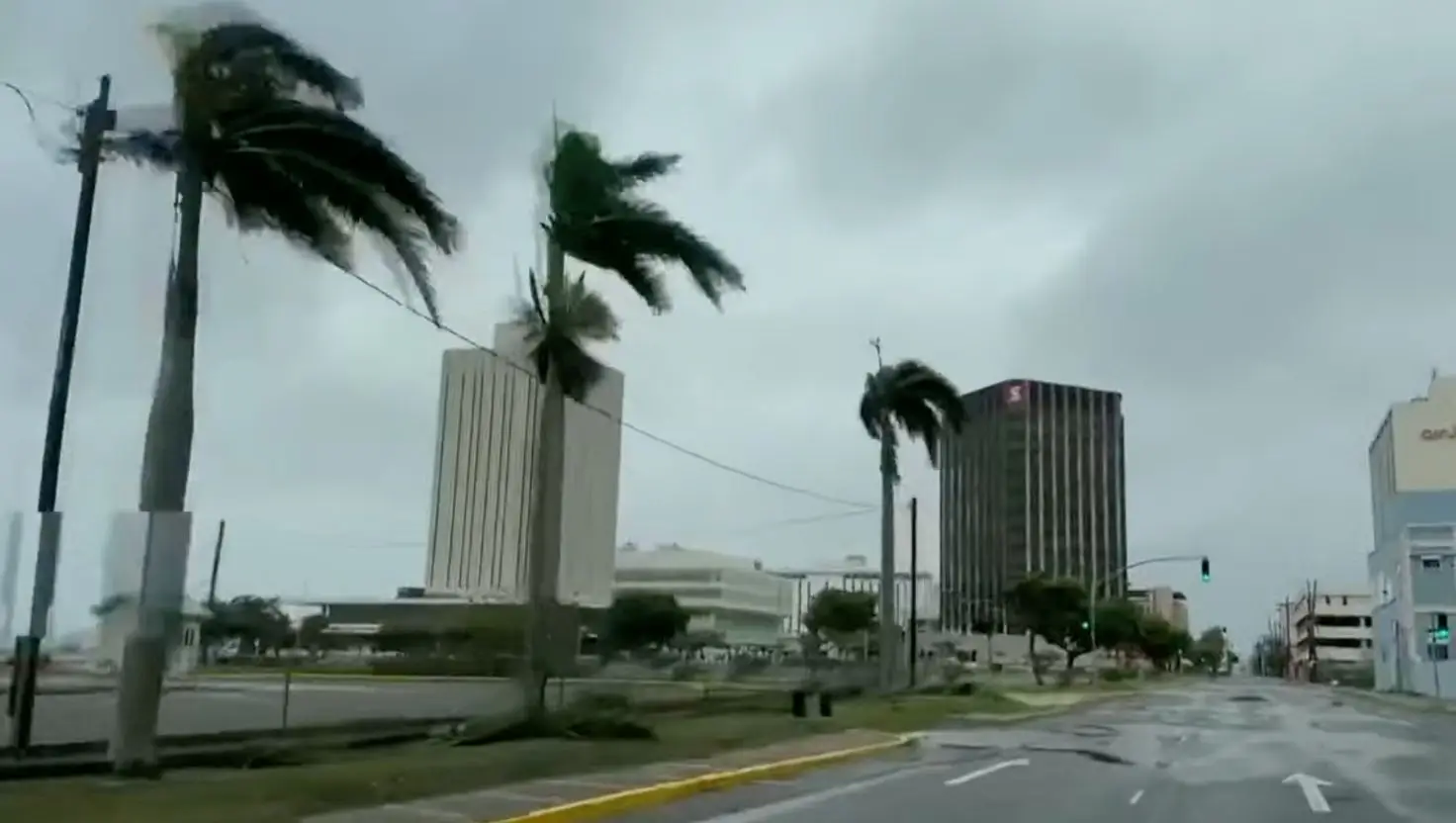 Winds from Hurricane Melissa are set to reach up to 185 mph (FOX 9)
