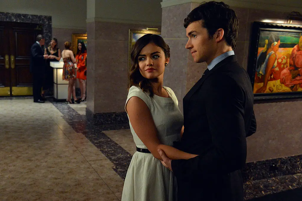Aria and Ezra's forbidden love story was a fan-favourite at the time (Eric McCandless/Getty Images)