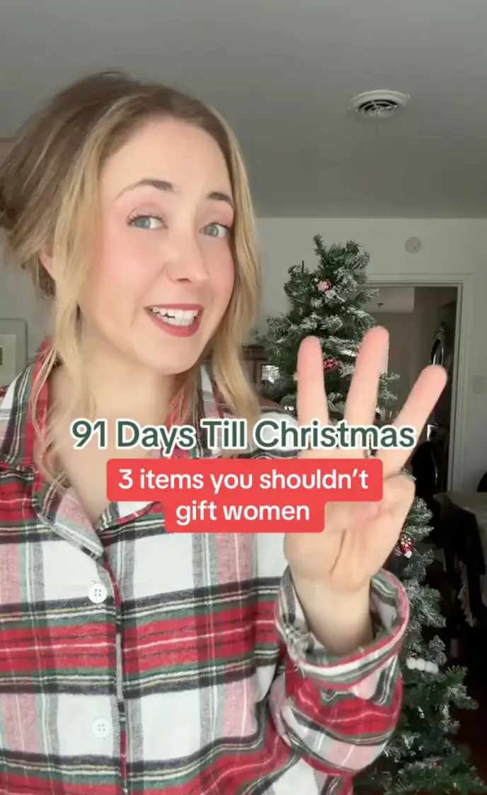 There are apparently three major no-no's when it comes to getting women Christmas presents (TikTok/@leahsgiftguide)