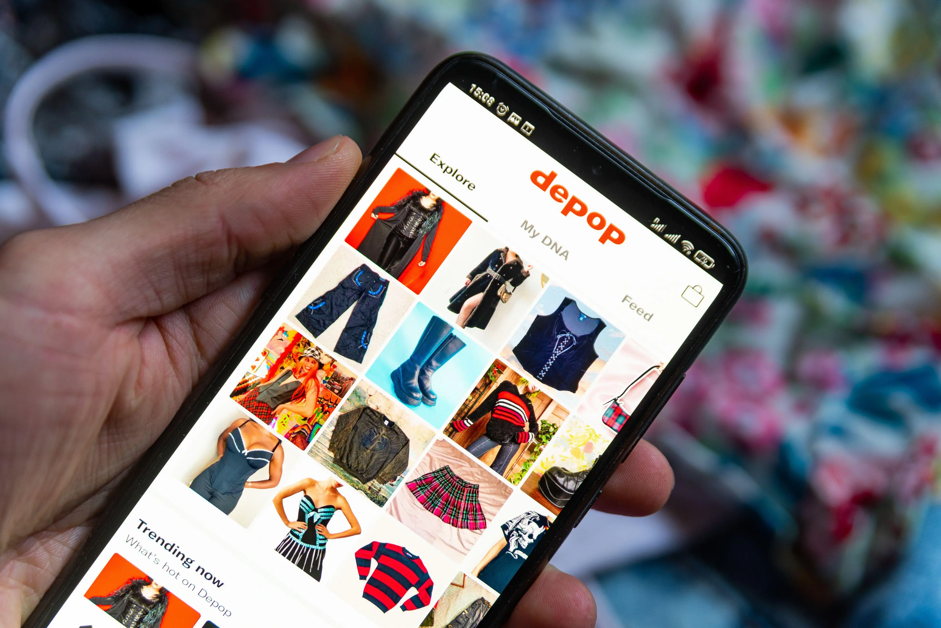 The Depop seller questioned whether to use the excuse the postman lost it or that their mum had gone into hospital.