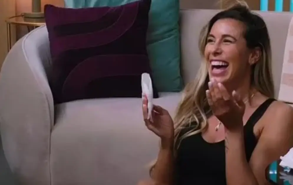 Cat is looking for love on Love Is Blind UK. (Netflix)