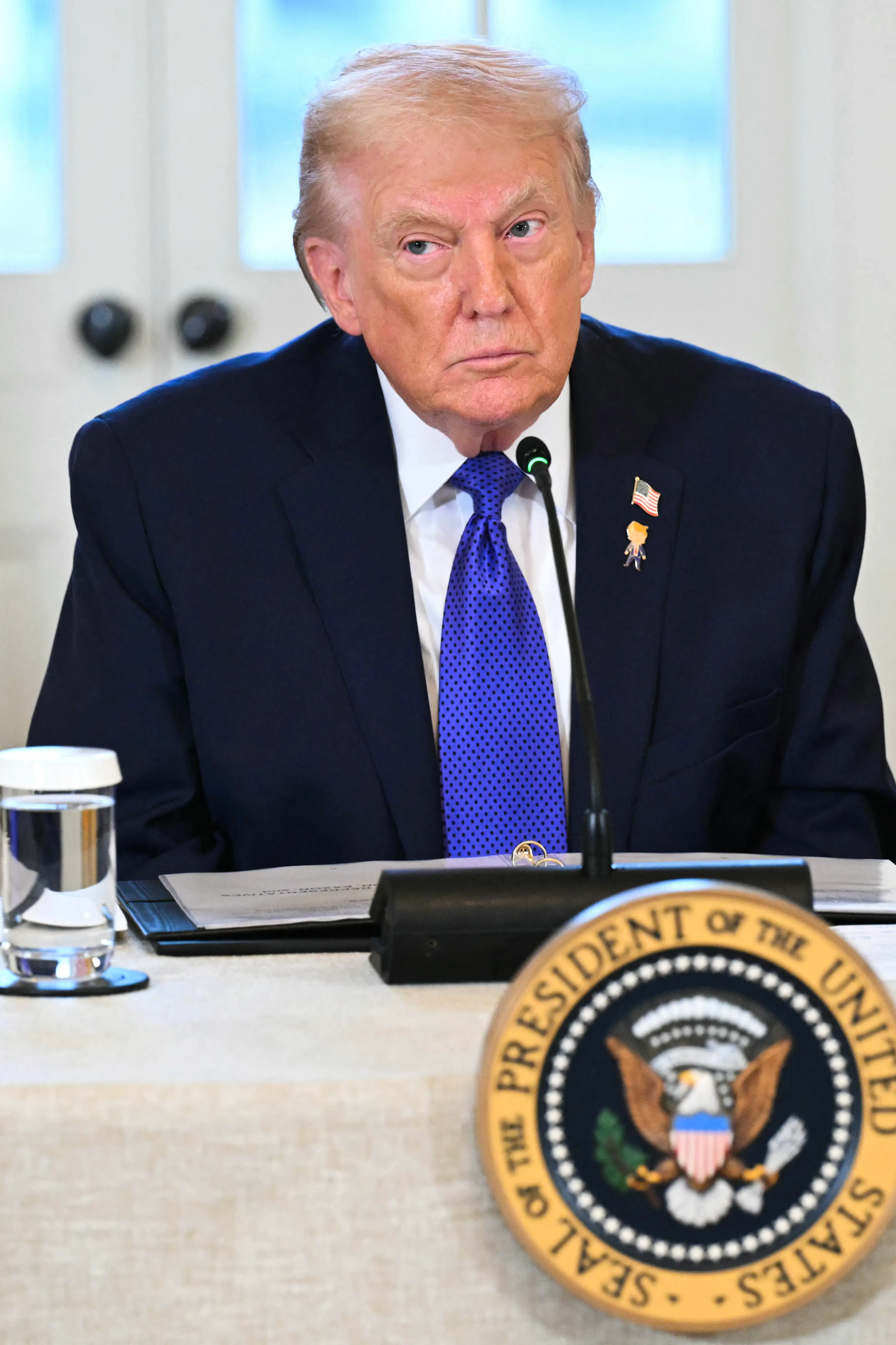 Social media users are convinced that the language choice was a jab at Trump (SAUL LOEB / AFP via Getty Images)