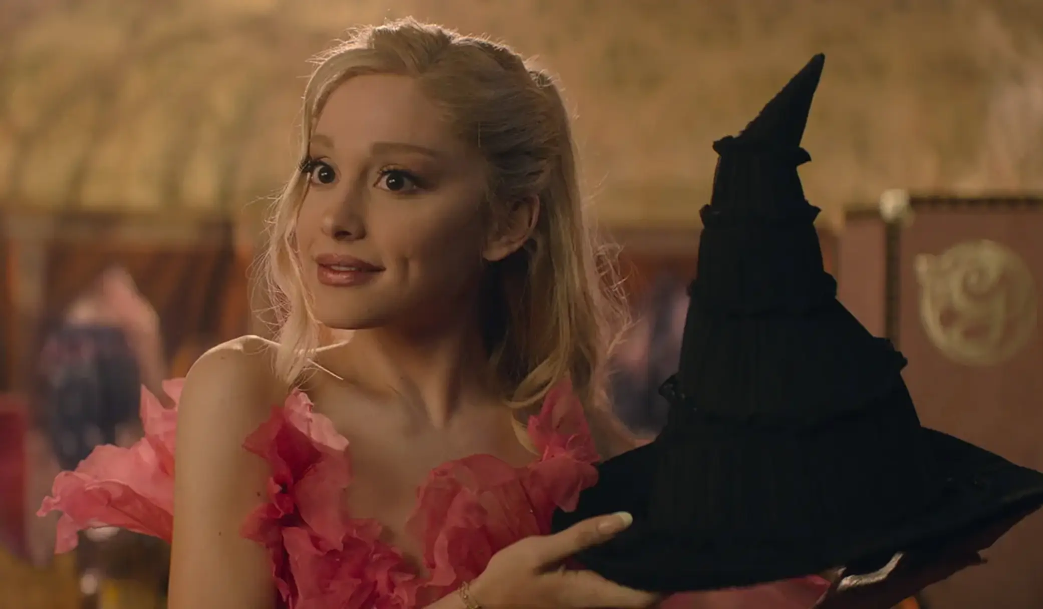 Ariana Grande plays Glinda in Wicked (Universal Pictures)