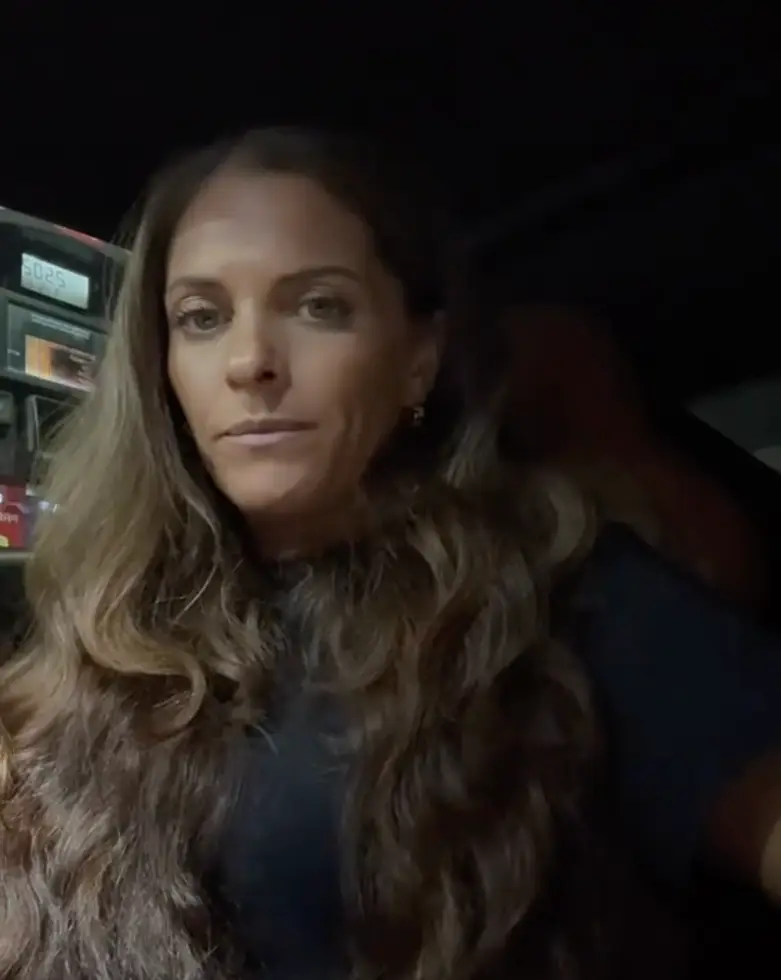 The server took to TikTok to call out the customers. (TikTok/@whatsthatmeen)