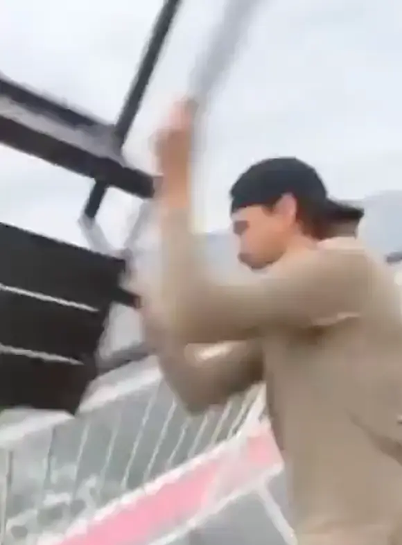 He was cheered on by friends.