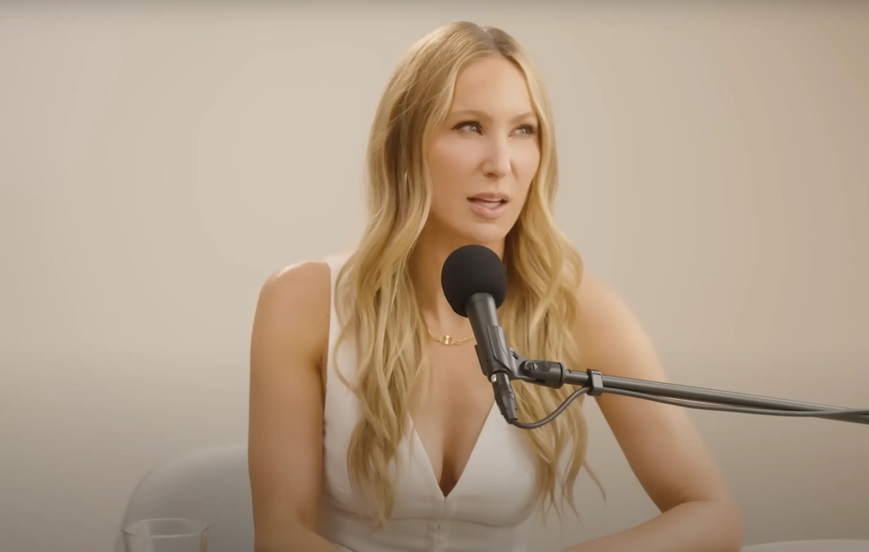 Nikki Glaser detailed how she wanted to hook-up with Paltrow's ex, Affleck (YouTube/goop)