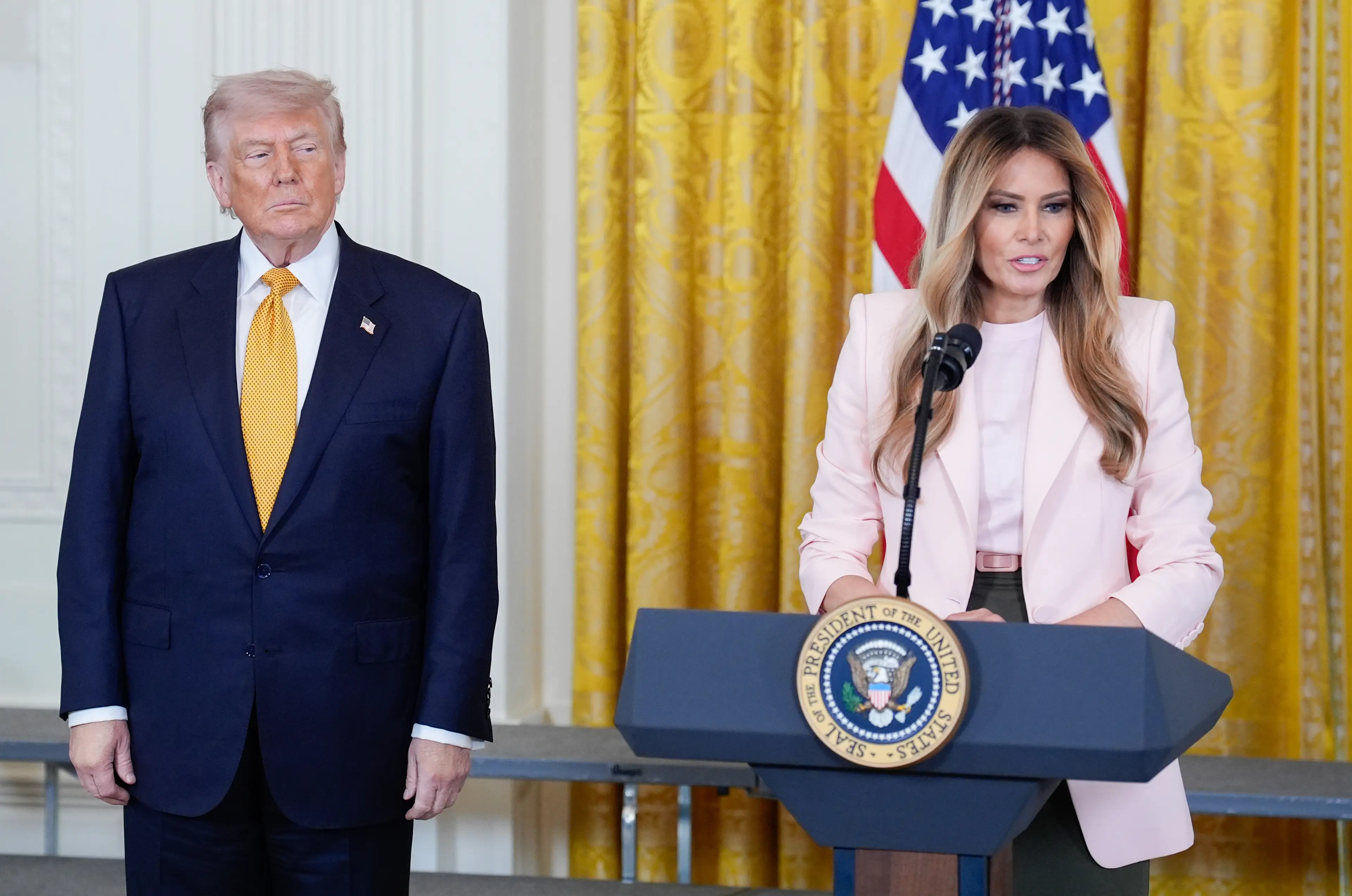 Trump's bruising appears to have worsened in recent days (Yuri Gripas/Abaca/Bloomberg via Getty Images)