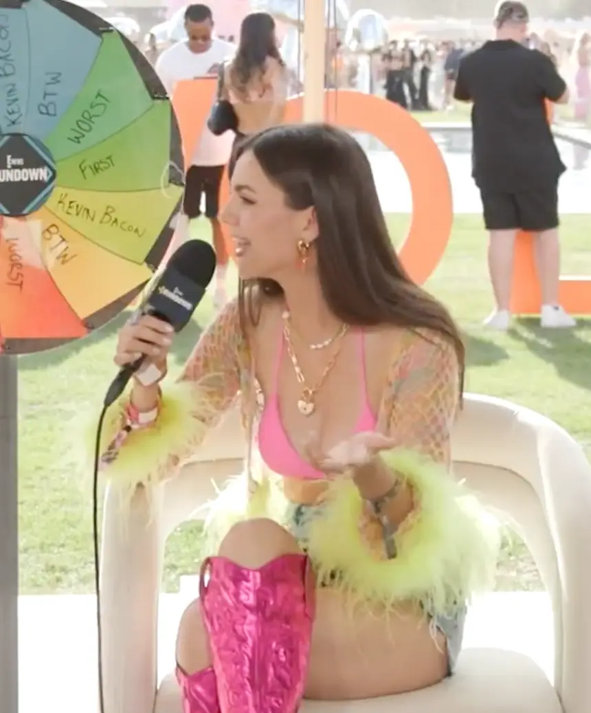 Victoria Justice is putting this meme to bed.