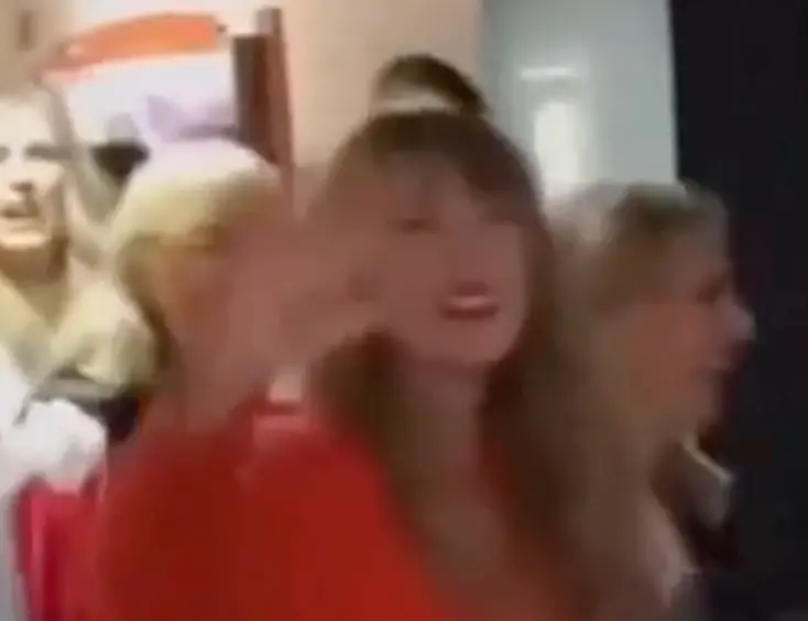 Swift stuck up for herself while walking through the stadium.