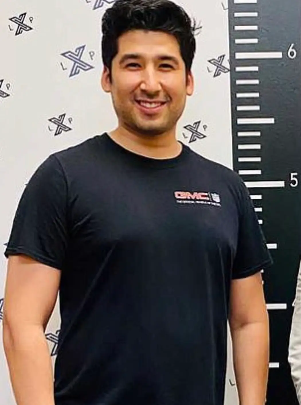 Alfonso Flores went from 5ft 11ins to 6ft 1ins.