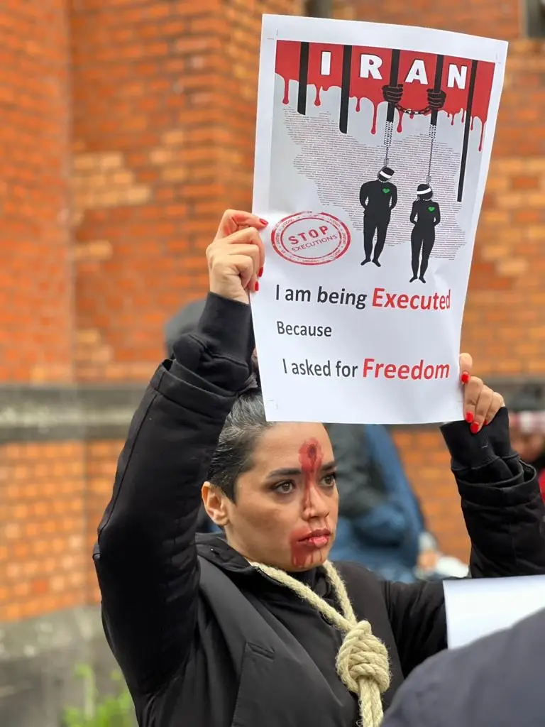 Leila speaks out against the Islamic Republic.