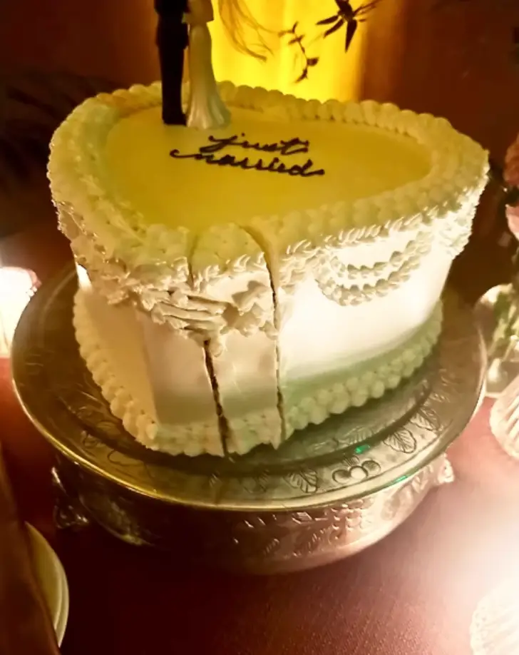 A picture of the cake after Martin Short tried to eat it... (Jimmy Kimmel Live/YouTube)