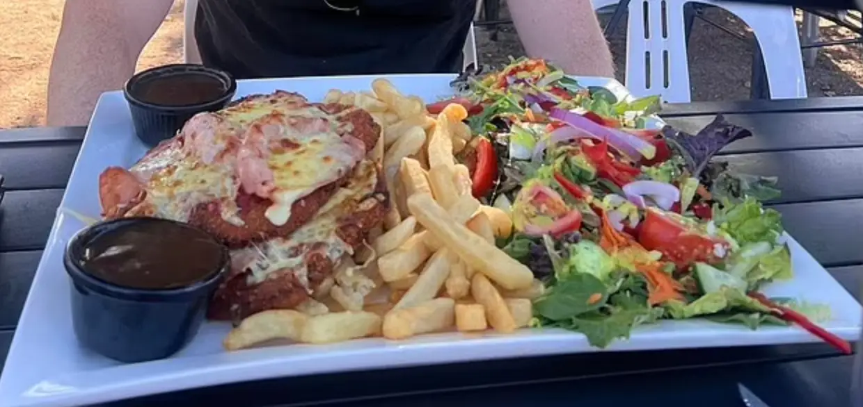 Gerogery Hotel publican Norm Carl has defended the restaurant.