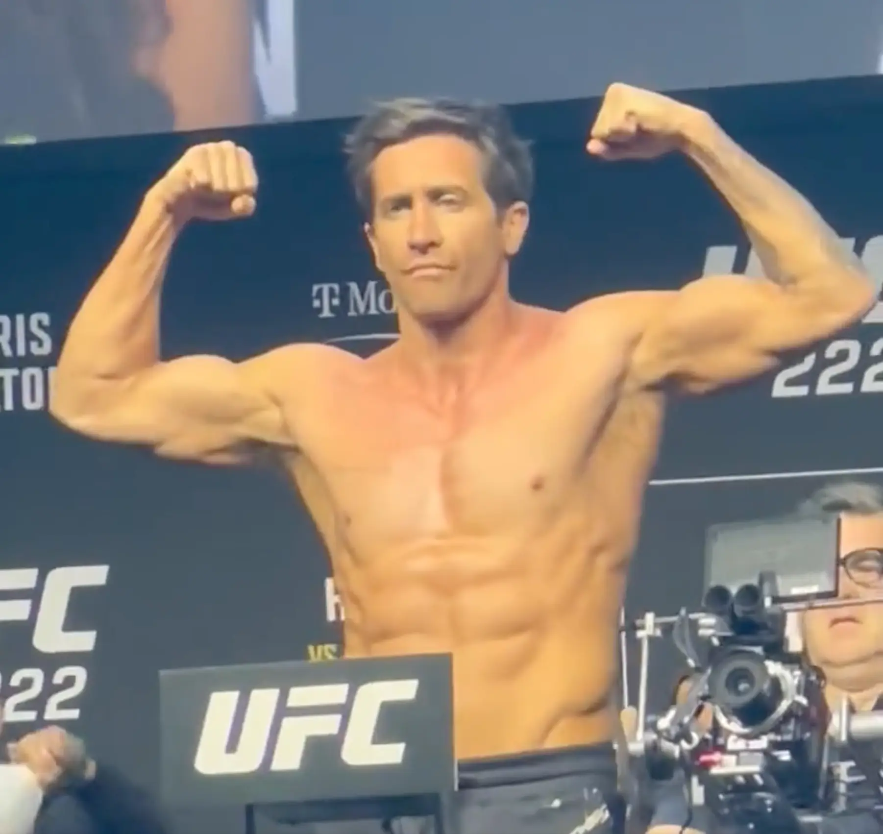 Gyllenhaal flexing his muscles for new Road House remake.