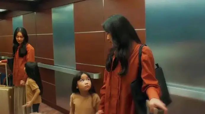 Don't Come Home ends with a shocking time travel twist (Netflix)