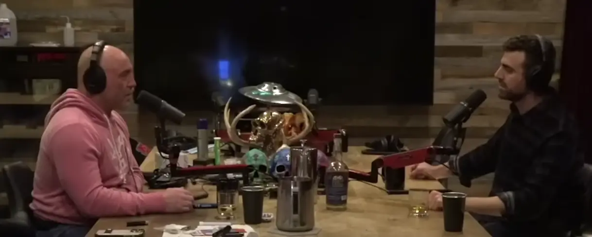 Joe Rogan became emotional while speaking about the death of his close friend Anthony Bourdain to Sam Morril.