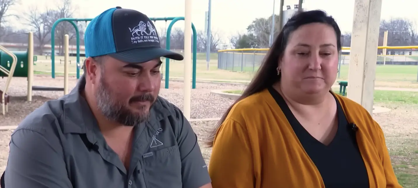 Parents Curtis and Wendi Blackwell (CBS Texas)