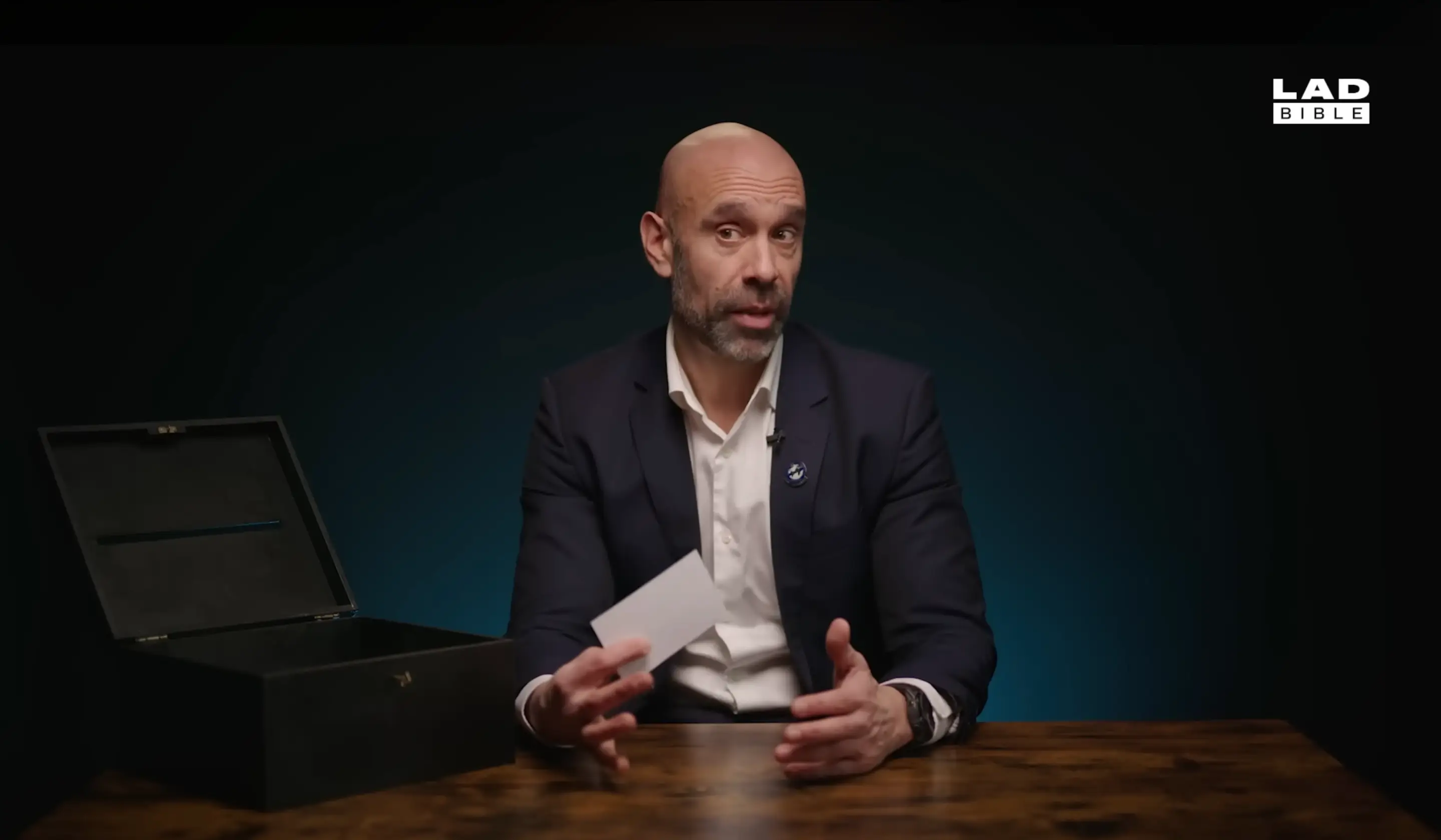 These red flags could a sign that something is afoot (YouTube/LADbible Stories)