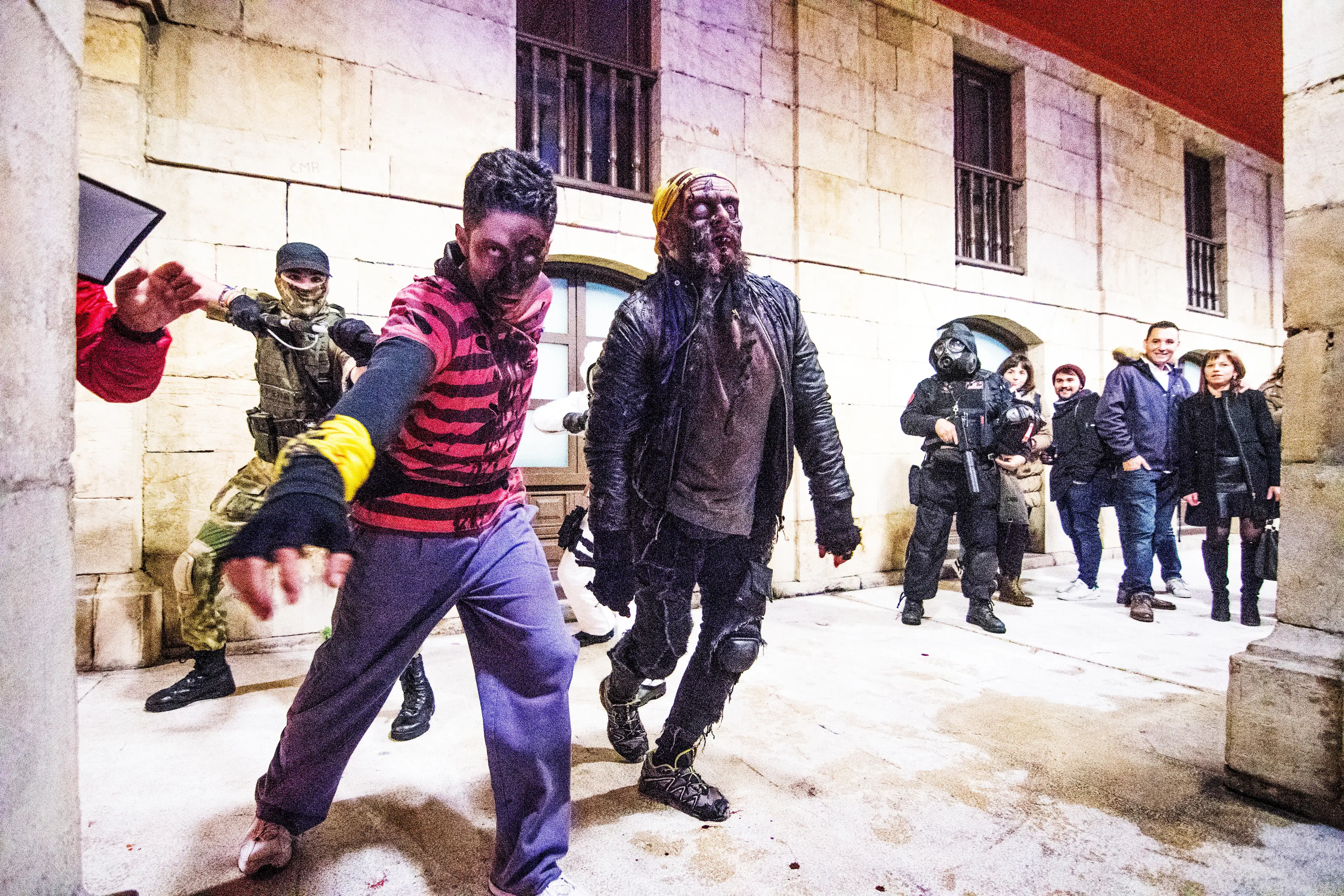 TikToker Predicts Zombie Apocalypse on Earth (Alamy)