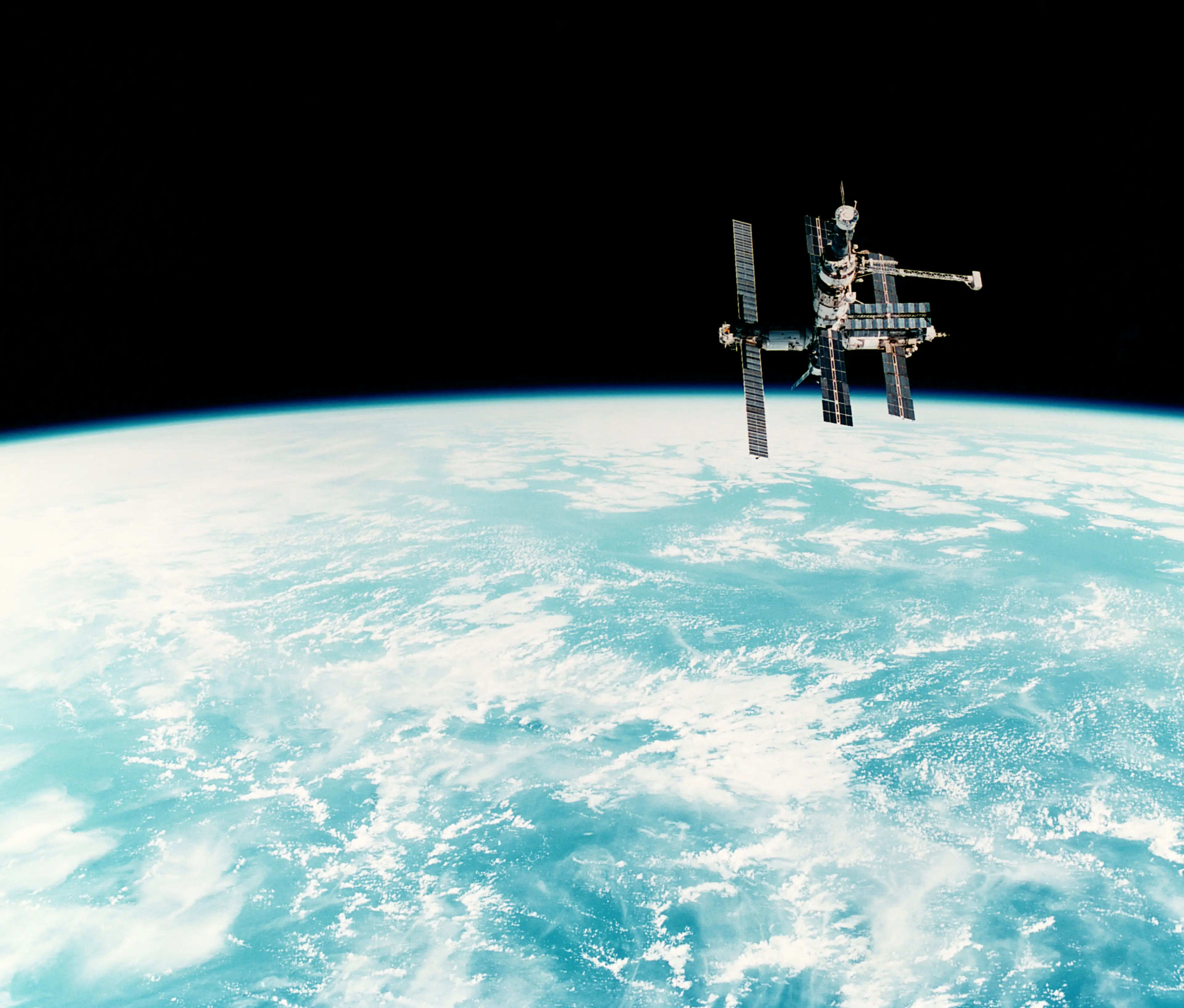 The Mir space station over the Pacific from space (NASA/Space Frontiers/Getty Images)