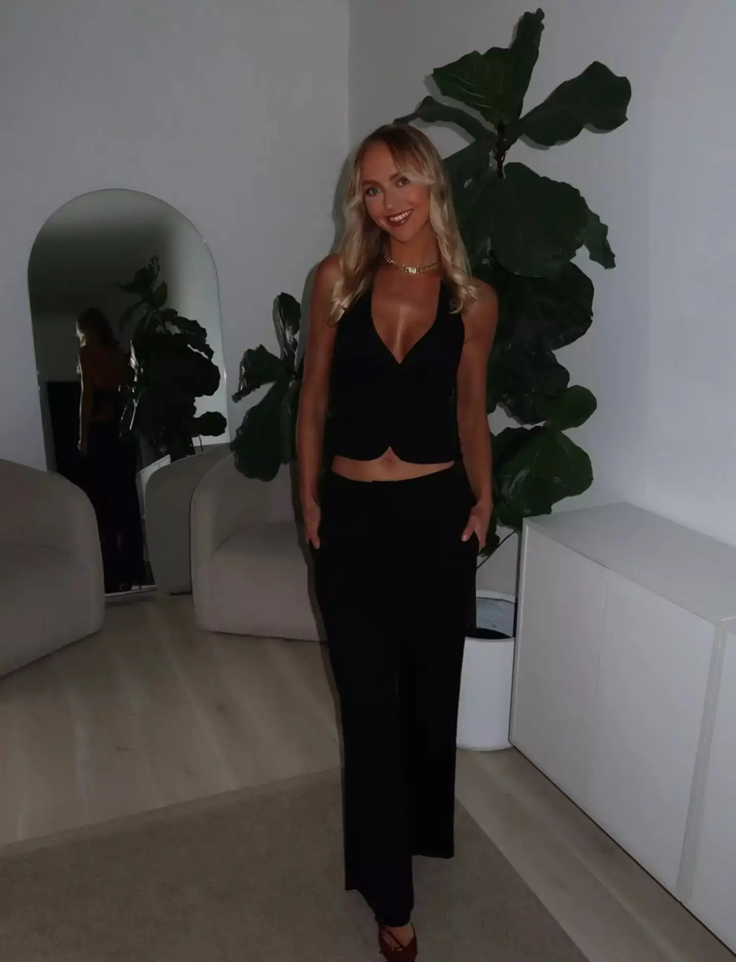 Annie Knight has revealed the one pick up line she always gets (Instagram/@anniekknight)