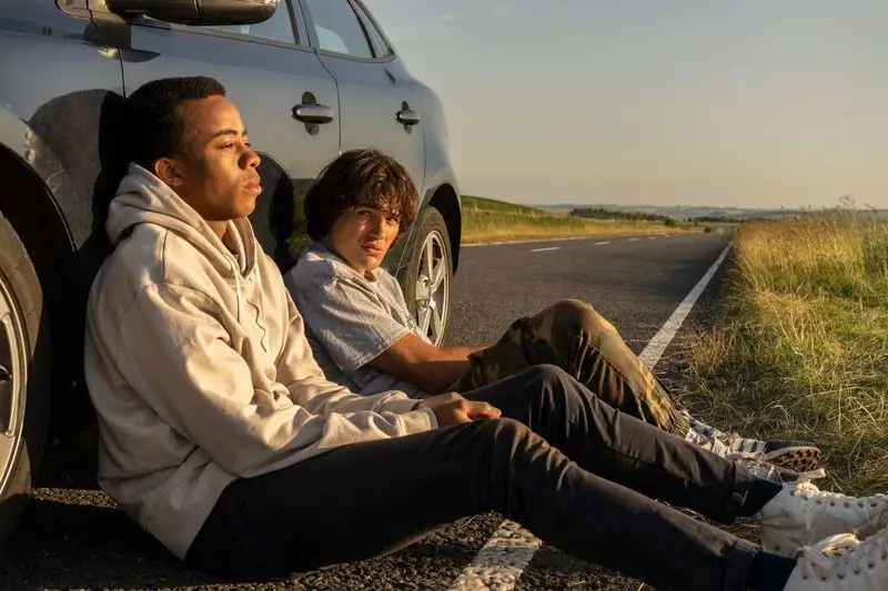 Black Dog stars Jamie Flatters and Keenan Munn-Francis (Vertigo Releasing) 