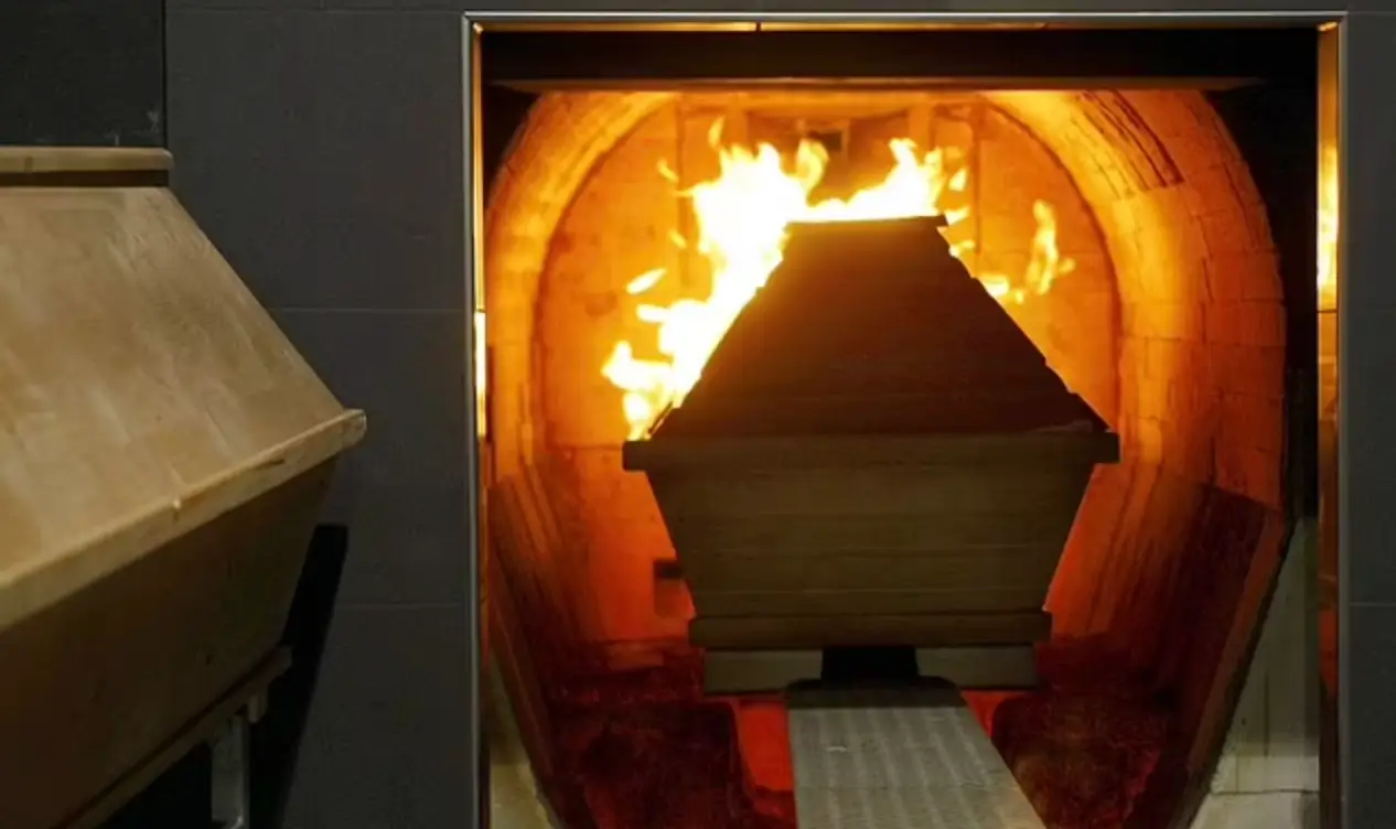 The woman 'started to blink':