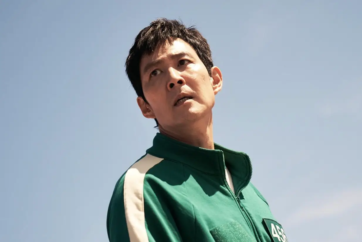 The editor's face when they spot the mistake (Netflix) 