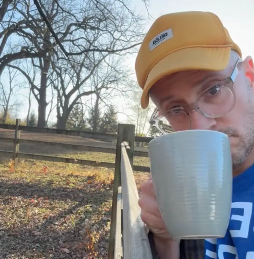 Steve appeared to offer his viewers a coffee (TikTok/@hioutthereitsmesteve)