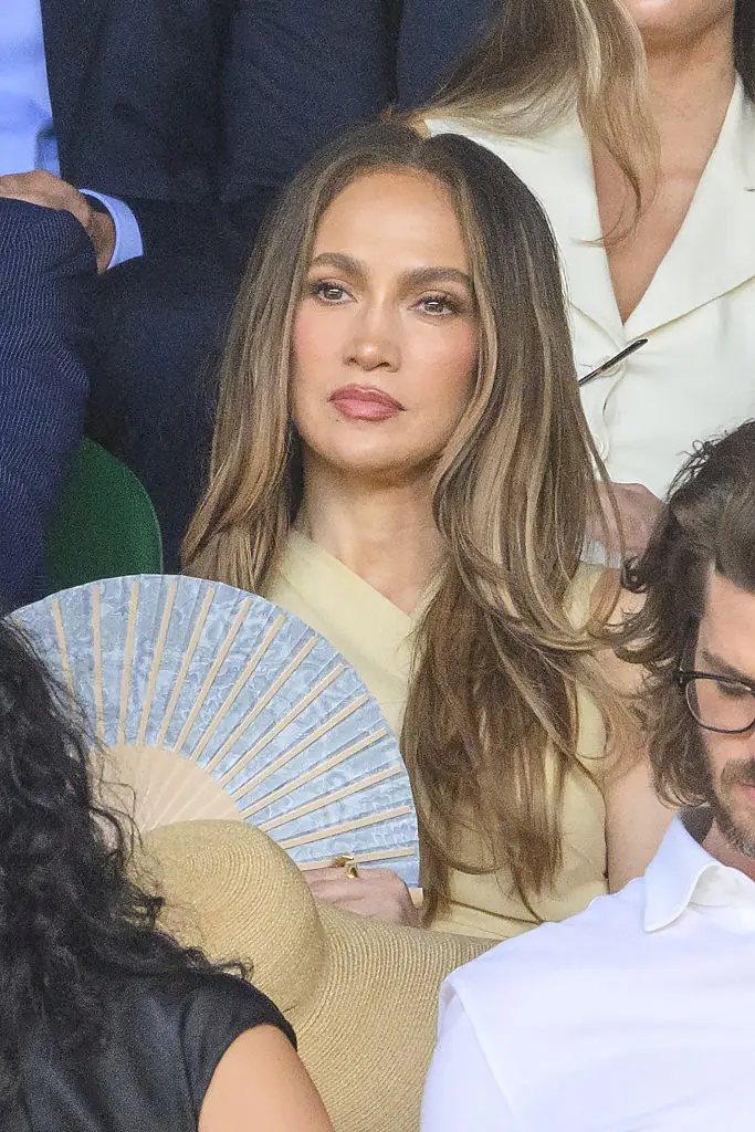 JLo did take it off (Photo by Ray Tang/Anadolu via Getty Images)