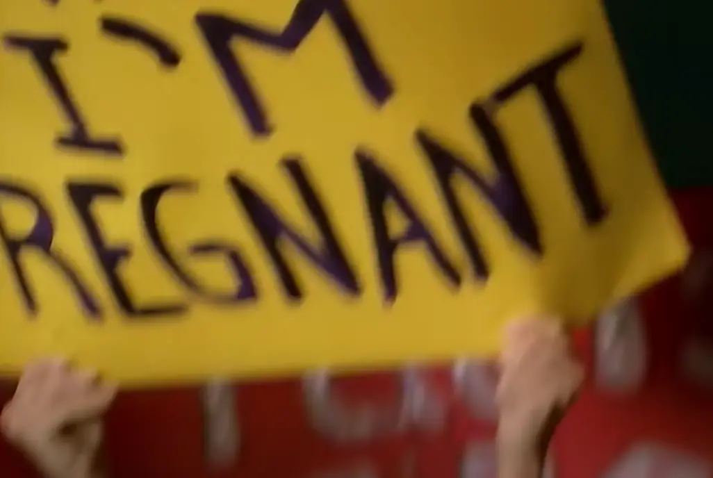 Kourtney's sign was a reference to 'All The Small Things'.