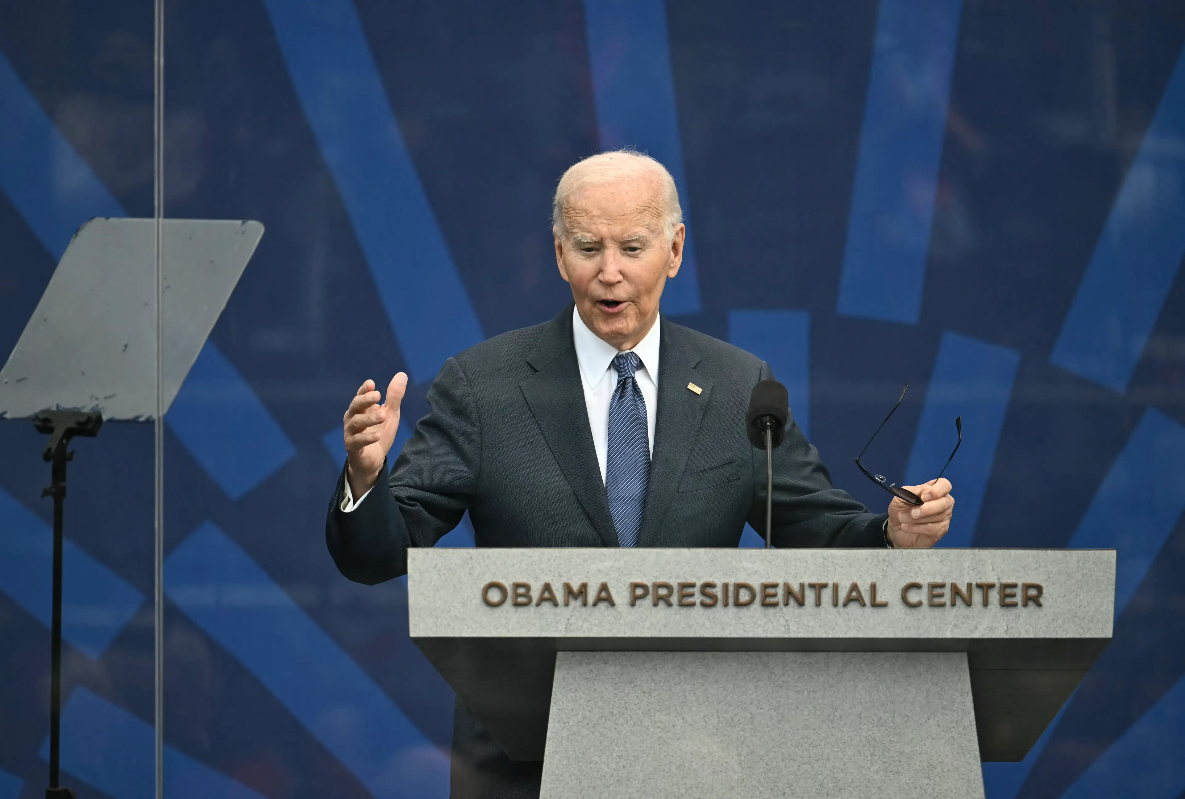 Kamala Harris failed to mention Joe Biden when she was asked about 'most effective presidents' (Kent NISHIMURA/AFP via Getty Images)