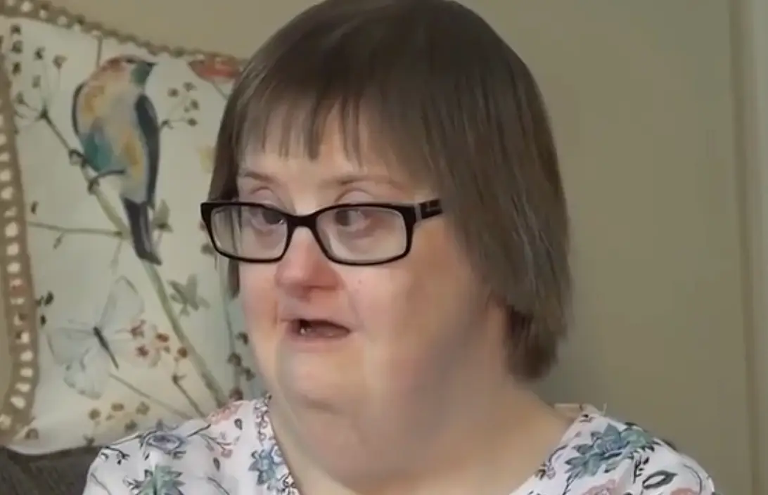 Jennifer Jaspers was denied a boarding pass by American Airlines. (YouTube/wowt6)
