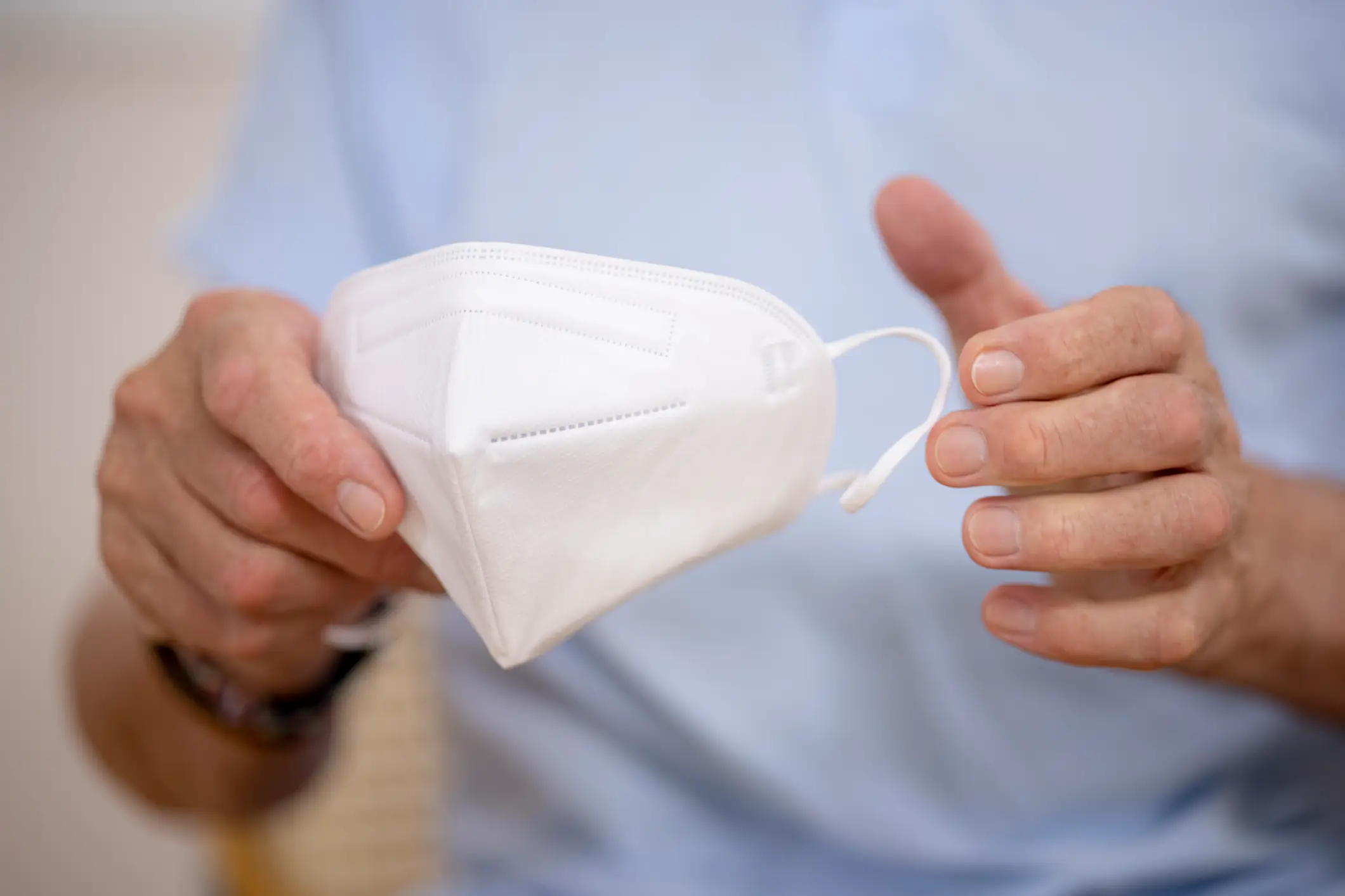 A special mask hooked up to a machine could help detect kidney disease (EMS-Forster-Productions/Getty Images)