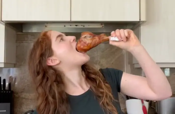 Jenna has certain foods that are 'safe'. (Instagram/@jennaxhealth)