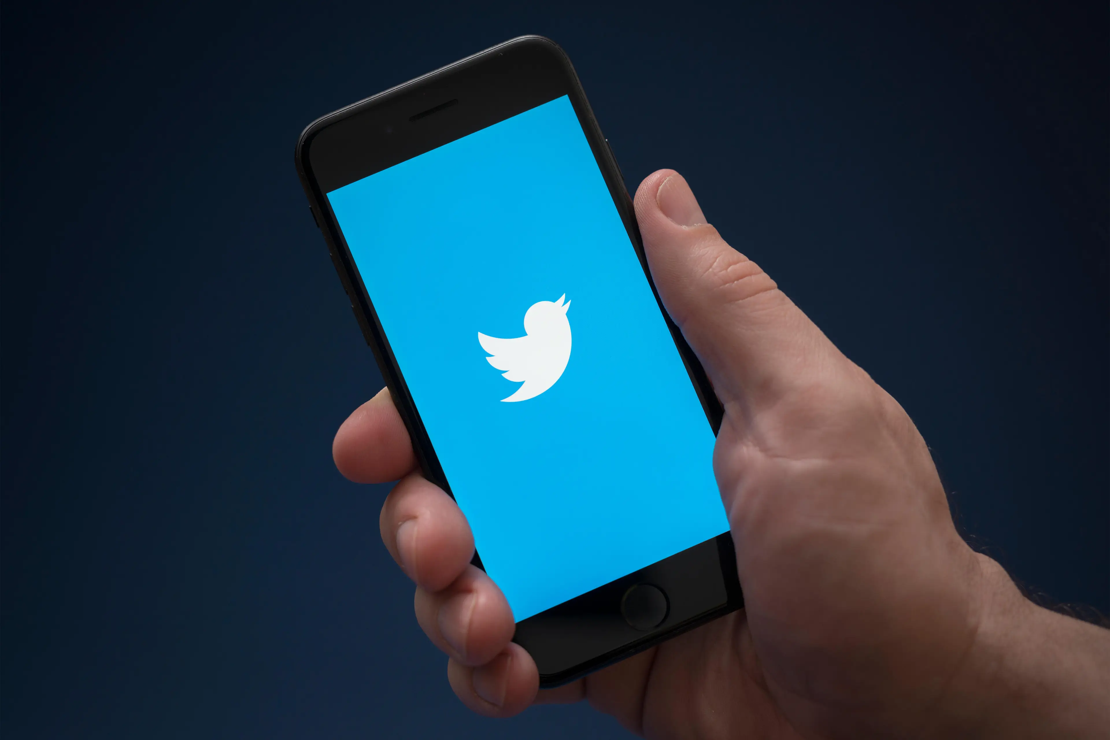 Twitter currently allows 280 characters.