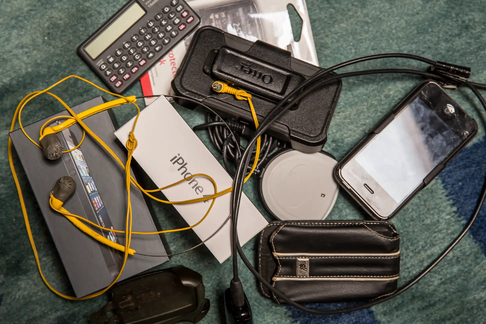 Chances are you probably have a fair few 'obsolete' Apple items hanging around (Getty Stock Images/ Julie Thurston Photography) 