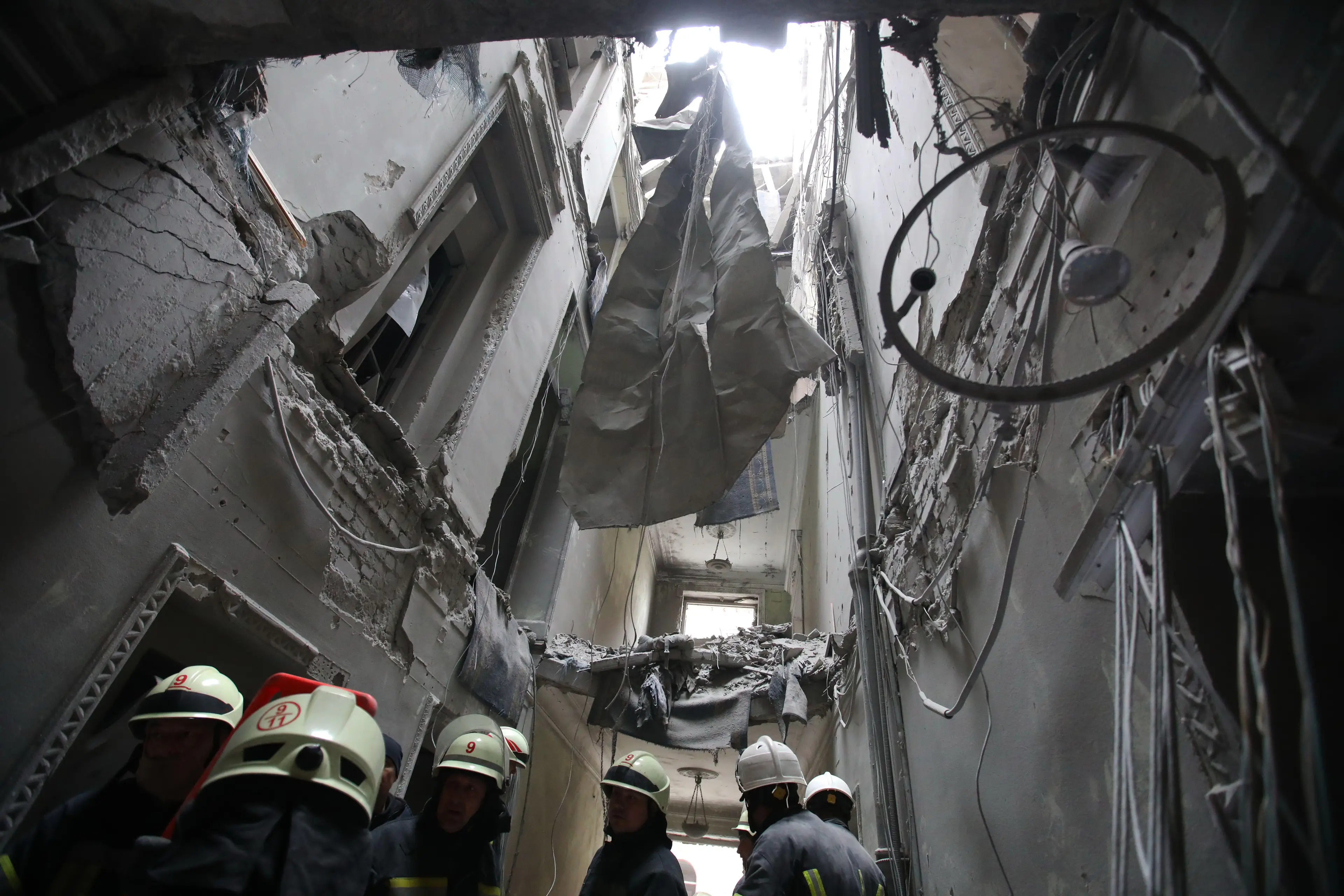 Damage to the Kharkiv regional administration building (Alamy)