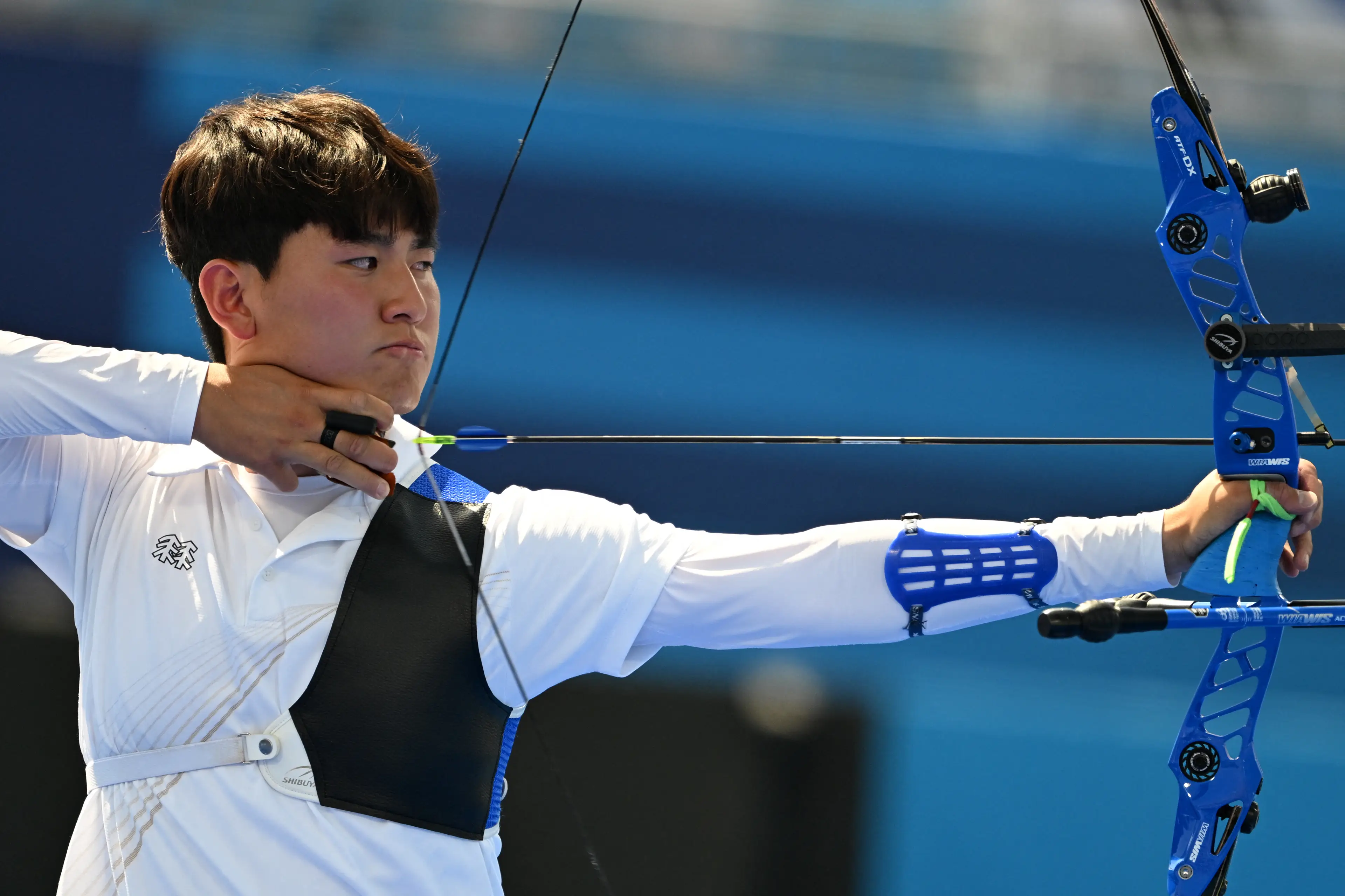 Kim Je-deok remained calm under pressure. (PUNIT PARANJPE/AFP via Getty Images)