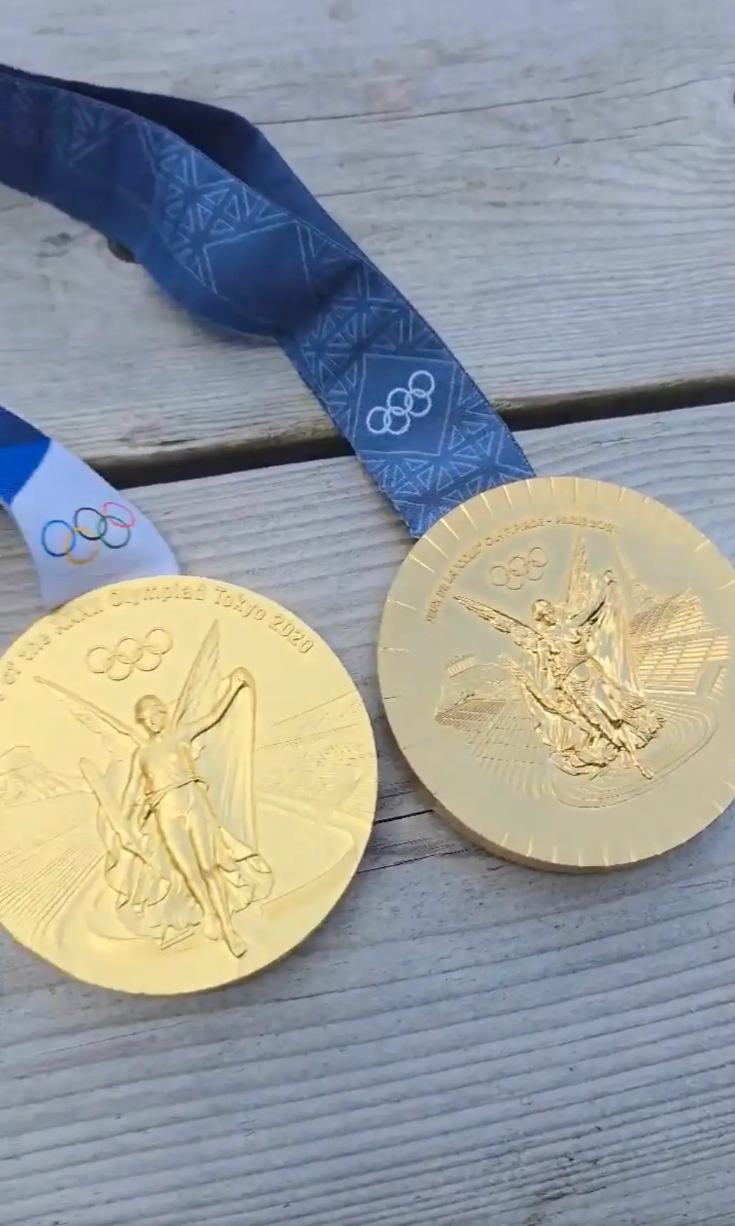 Many seem to think Tokyo's gold medal is better. (Twitter/Viktor Axelesen)