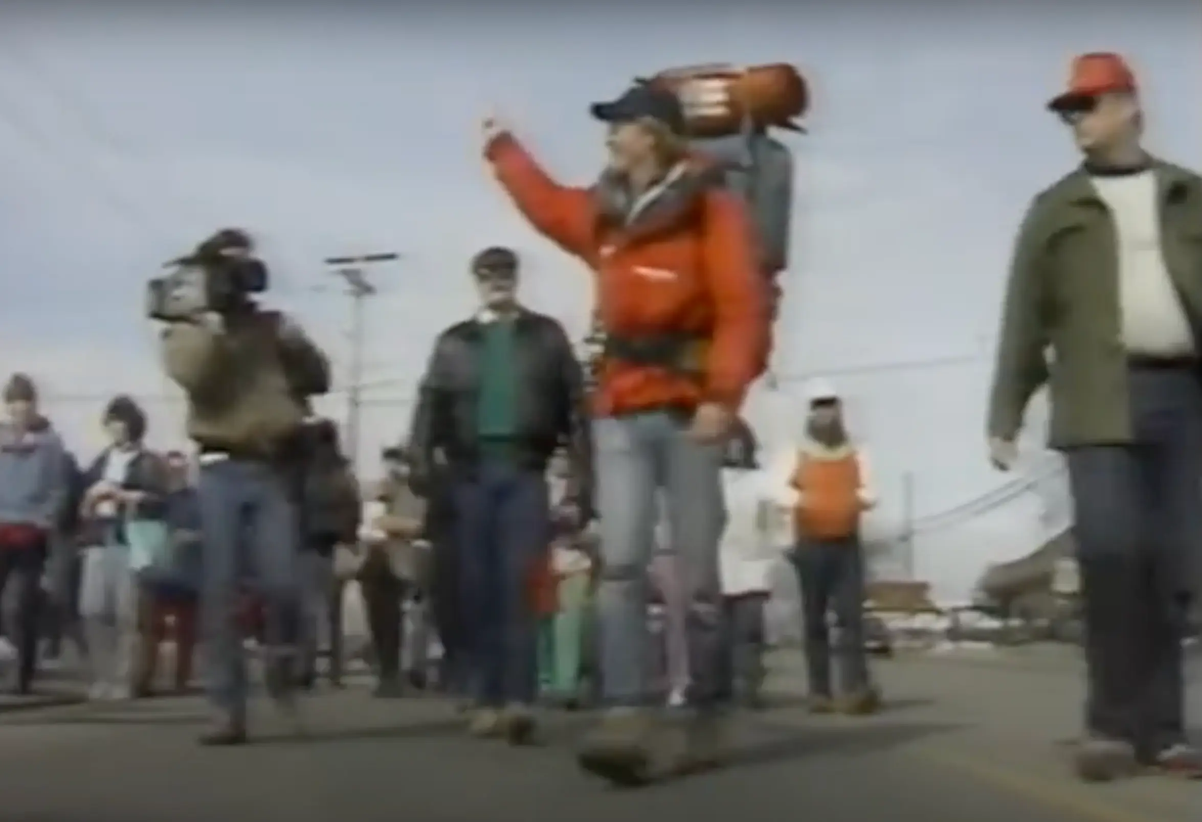 Steven Newman spent four years hiking around the world in the 80s (YouTube/Bethel Museum)