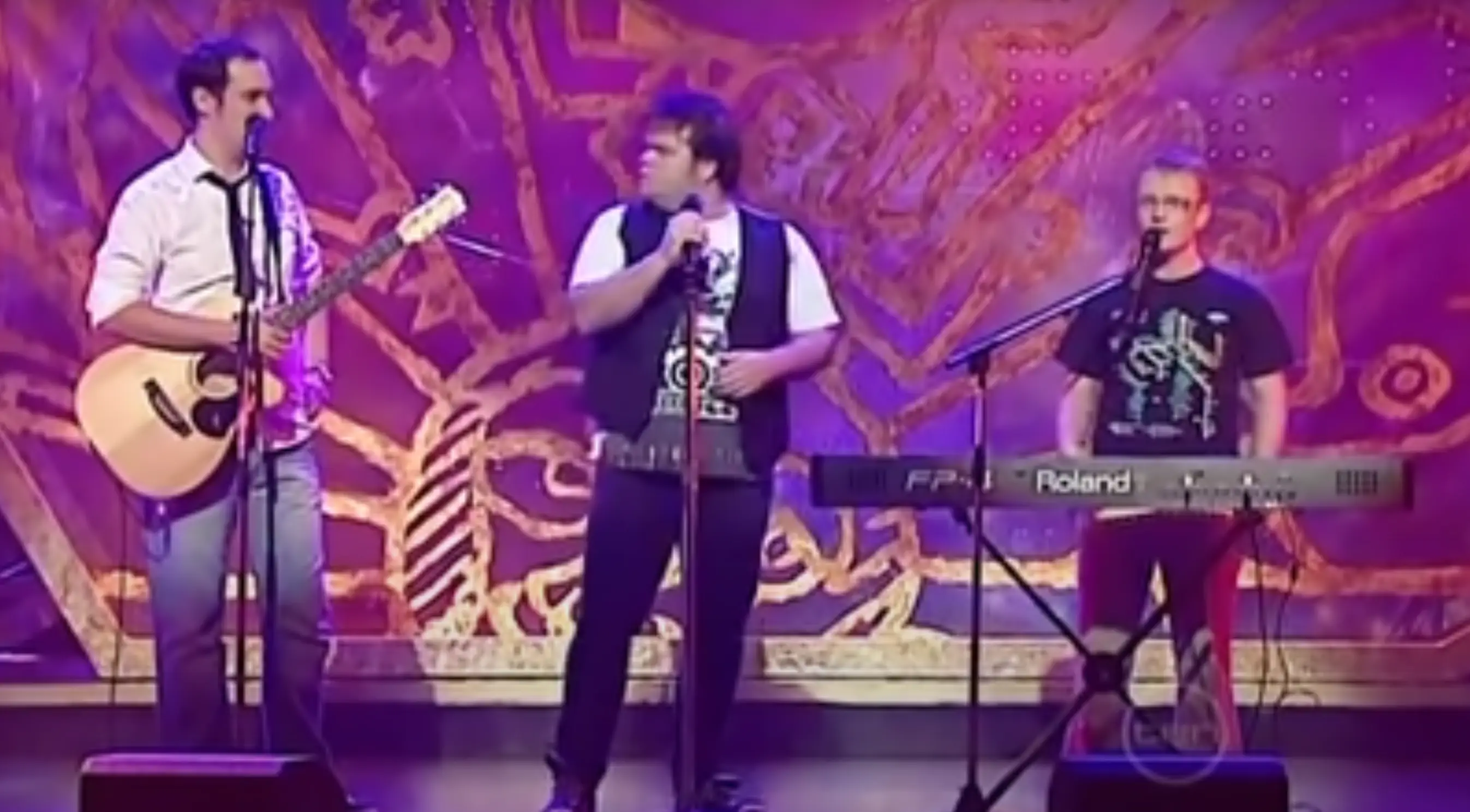 The Axis Of Awesome, took to the stage to perform a sketch exhibiting just how similar a whole load of pop anthems sound.